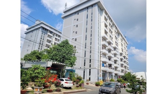 Two nine-storey dormitories at Linh Trung II Export-Processing Zone with more than 350 units was put into use 10 years ago. (Photo: sggp.org.vn)