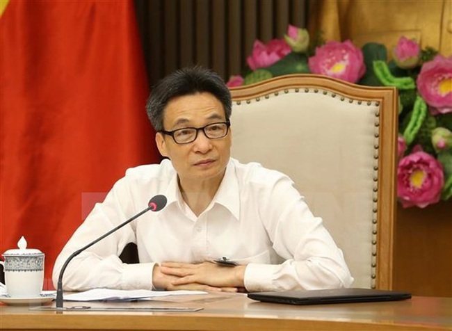 Deputy Prime Minister Vu Duc Dam chairs the National Council for Education and Human Resources Development for the 2022 – 2026 period. (Photo: VNA)