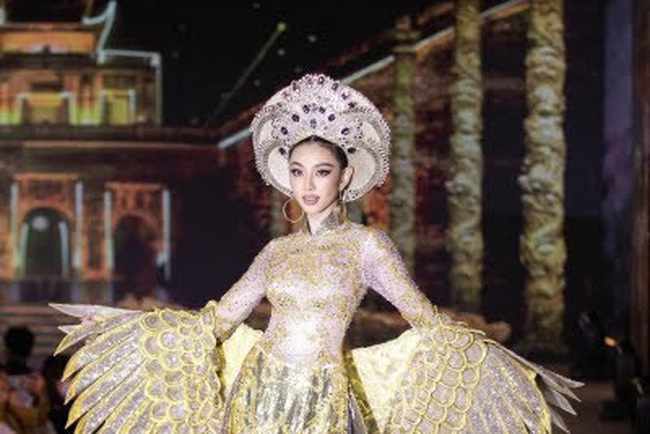 Nguyen Thuc Thuy Tien of Vietnam has won the Miss Grand International 2021 title, one of the top six major international beauty pageants for women. (Photo courtesy of the contest's organiser)