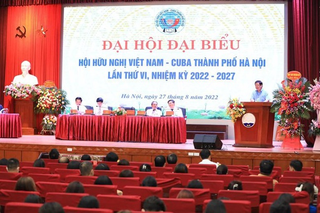 At the 6th congress in the 2022 – 2027 tenure of the Vietnam – Cuba Friendship Associatio n’s Hanoi chapter (Photo: VNA)