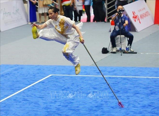 Vietnamese wushu athlete Duong Thuy Vi (Photo: VNA)