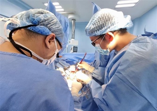 An operation at the HCM City-based Binh Dan Hospital (Photo: VNA)