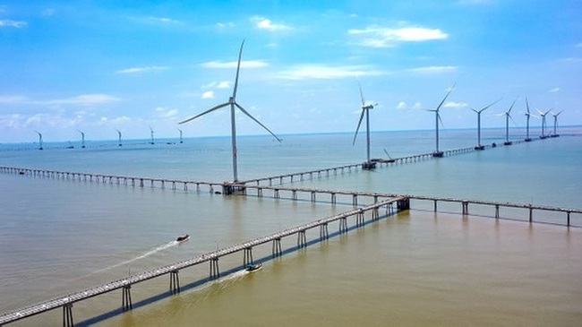 An offshore wind power project in Tra Vinh province. (Photo: SGGP)