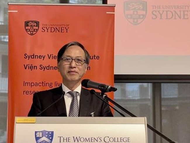 Vietnamese Ambassador to Australia Nguyen Tat Thanh speaks at the seminar held by the University of Sydney on September 21. (Photo: VNA)