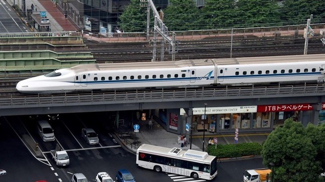 A high-speed train in Japan. (Photo: AFP/VNA)