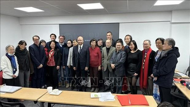 Association of Vietnamese in France holds 16th congress