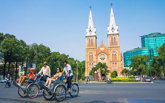 Tourists to HCM City (Photo: VNA)