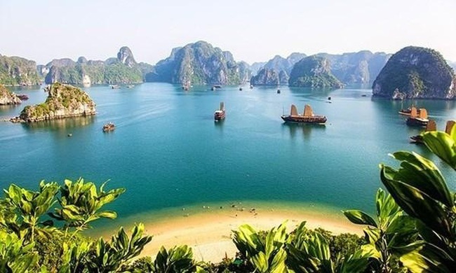 A view of Ha Long Bay (Photo: VNA)