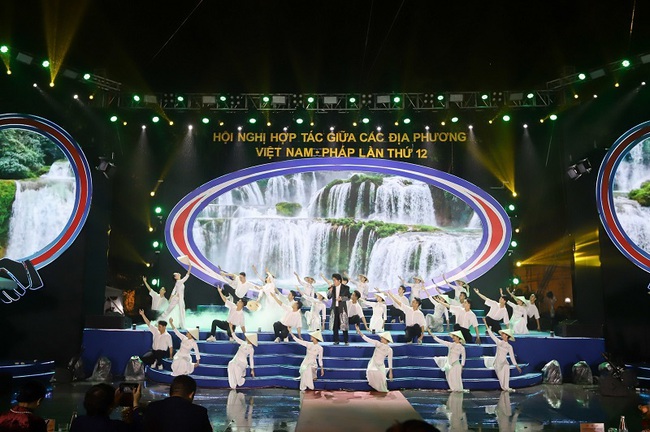 A performance in the opening ceremony of the festivals on April 14. Photo: Huy Pham/The Hanoi Times