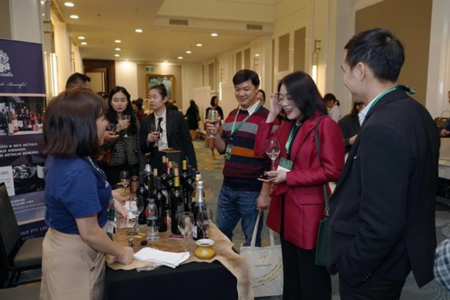 Australian food and beverages showcased during an event in Hanoi as part of celebrations of 50th anniversary of Vietnam-Australia diplomatic relationship. (Photo courtesy of the Australian Embassy)