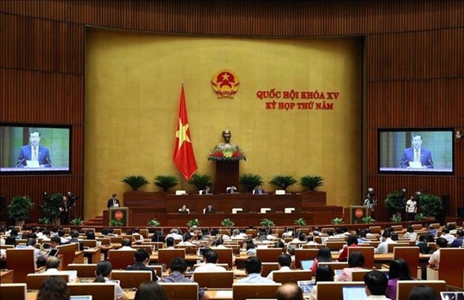 A plenum of the ongoing fifth session of the 15th National Assembly (Photo: VNA)