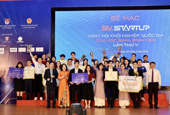 Winners of the national startup festival for students in 2023 (Photo: moet.gov.vn)
