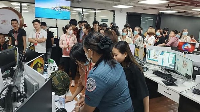 The Philippine authorities raid the establishment of the Clark Sun Valley Hub group in Pampanga province on May 4. (Source: Philippine National Police Anti-Cybercrime Group)