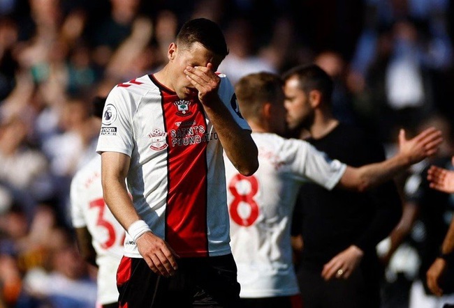 Southampton's Jan Bednarek looks dejected after losing the match and being relegated from the Premier League. (Photo: Reuters)