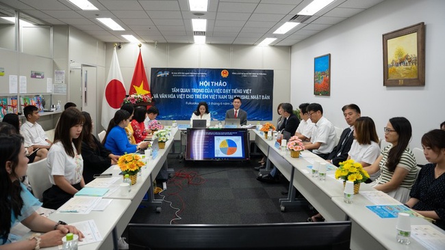 Participants in the workshop in Fukuoka prefecture on June 3 (Photo: VNA)