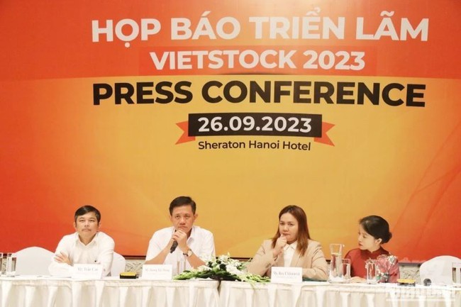 The press conference on Vietstock 2023.