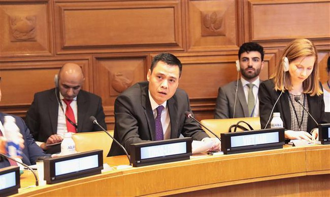 Ambassador Dang Hoang Giang speaking at the event (Photo: VNA)