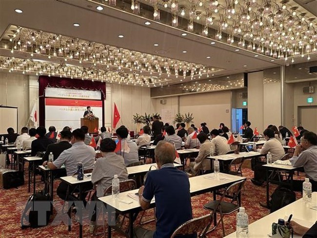 A view of the seminar in Osaka, Japan. (Photo: VNA)