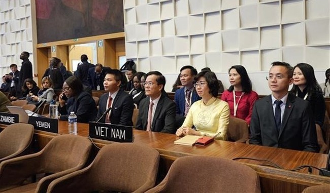 The Vietnamese delegation at the 24th session of the General Assembly of States Parties to the World Heritage Convention in Paris on November 22 - 23 (Photo: VNA)
