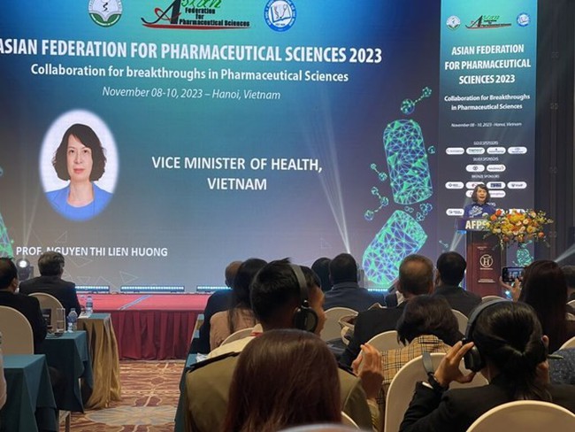 Vice Health Minister Nguyen Thi Lien Huong speaks at the event (Photo: VNA)
