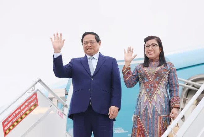 Prime Minister Pham Minh Chinh and his spouse conclude the visit to Türkiye. (Photo: VNA)