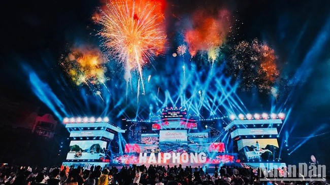 Hai Phong will stage a fireworks display on New Year’s Eve 2024, according to an announcement by the Hai Phong Department of Culture and Sports.