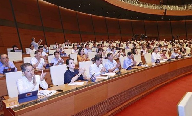NA deputies at the ongoing fifth session (Photo: VNA)