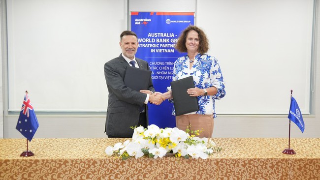 The signing ceremony of the Australia-World Bank Partnership to support Vietnam's development agenda. (Photo: World Bank)