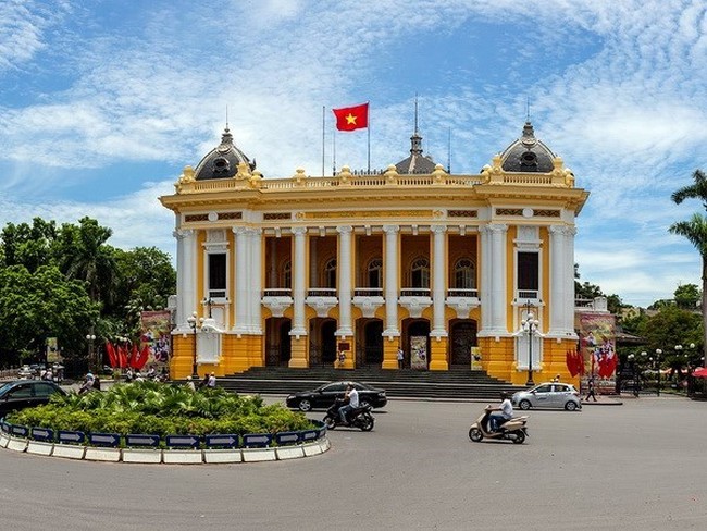 The Hanoi Opera House, a typical French architecture building in Hanoi  (Photo: VNA)