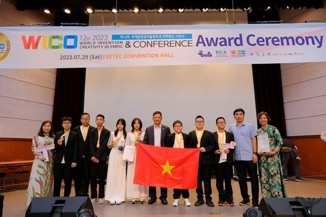 Hanoi students bag gold medals at World Invention Creativity Olympic 2023 (Photo: VNA)