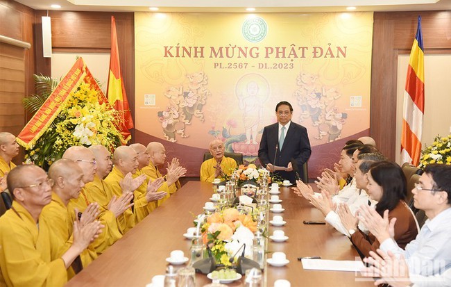 Prime Minister extends greetings on Lord Buddha's birthday (Photo: NDO)
