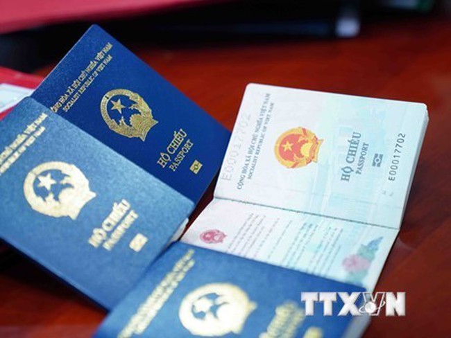 Vietnamese citizens are allowed to enter 55 destinations globally without a visa. (Photo: VNA)