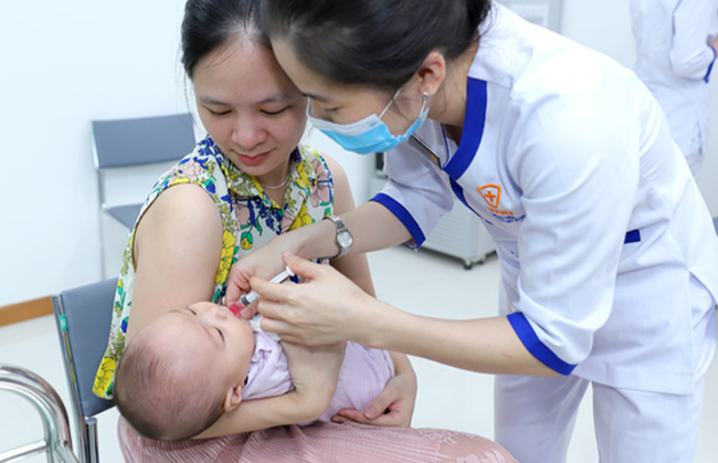 The vaccine against Rotavirus will be provided in a number of localities in 2023 and the whole nation in 2024. (Photo: nld.vom.vn)