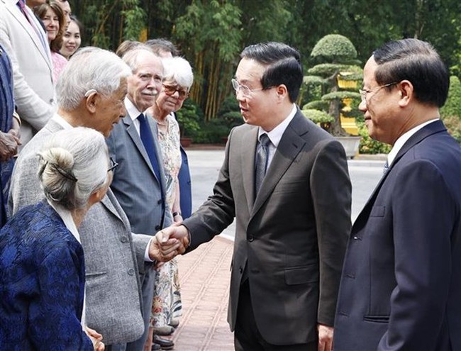 President Vo Van Thuong meets in Hanoi international and Vietnamese scientists attending the international scientific conference 