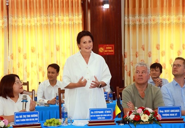 President of the Belgian Senate Stéphanie D'Hose speaks at a working session with Quang Tri province's leaders. (Photo: VNA)
