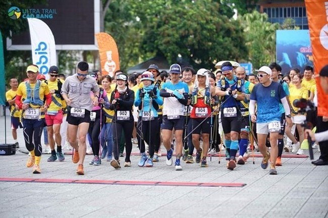 Nearly 1,000 runners across the country are taking part in the Ultra Trail Cao Bang 2023 (Photo: VNA)