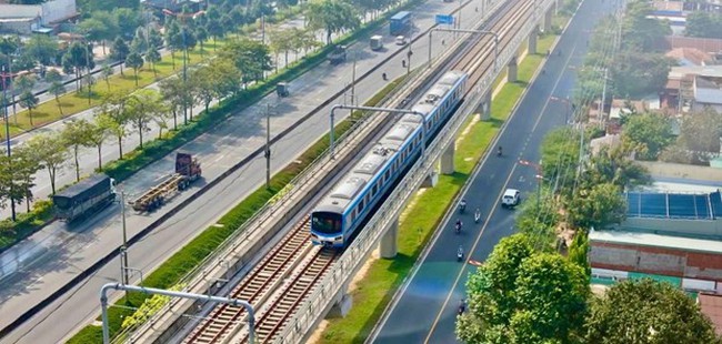 A full-line test run begins on Metro Line 1 (Ben Thanh – Suoi Tien) in Ho Chi Minh City on August 29. (Photo: vietnamnet.vn)