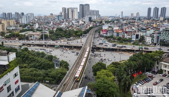 The Nhon-Hanoi Station metro line from the air (Photo: NDO)