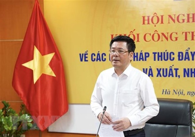 Minister of Industry and Trade Nguyen Hong Dien (Photo: VNA)