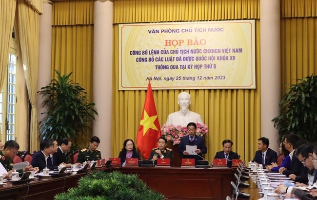At the December 25 press conference announcing the President’s order on the promulgation of the laws approved by the 15th National Assembly at its recent sixth session. (Photo: dangcongsan.vn)