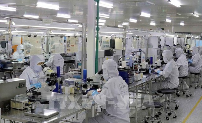 Vietnam's high-value manufacturing is expected to grow (Photo: VNA)