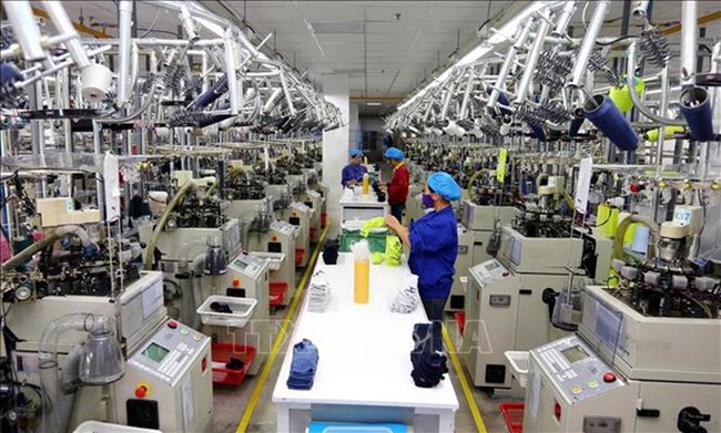 Foreign investors inject capital into 16 out of 21 economic sectors. (Photo: VNA)