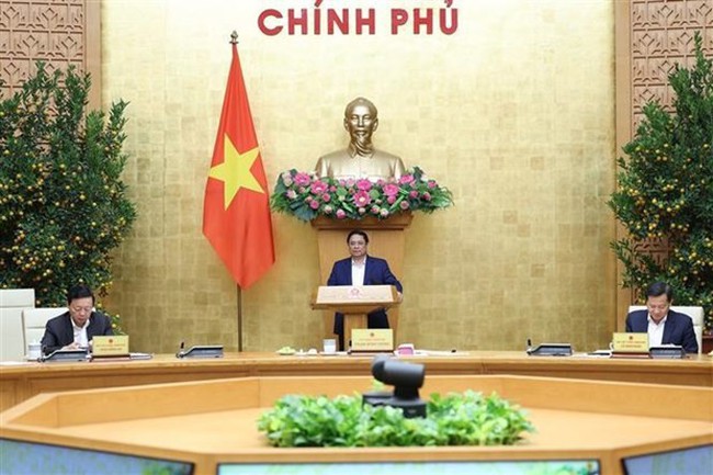 PM Pham Minh Chinh speaks at the meeting of permanent Government members on February 15. (Photo: VNA)