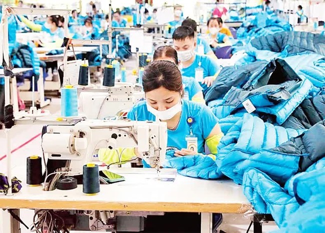 Standards on green production are a big challenge for Vietnam’s textile and garment enterprises. (Photo: VNA)
