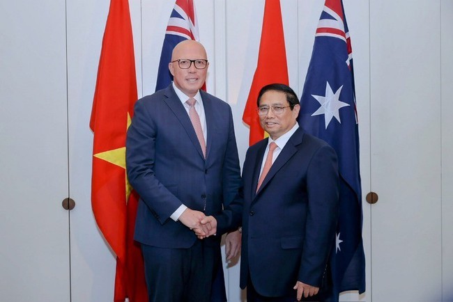 PM Pham Minh Chinh and LPA leader Peter Dutton. (Photo: NDO)