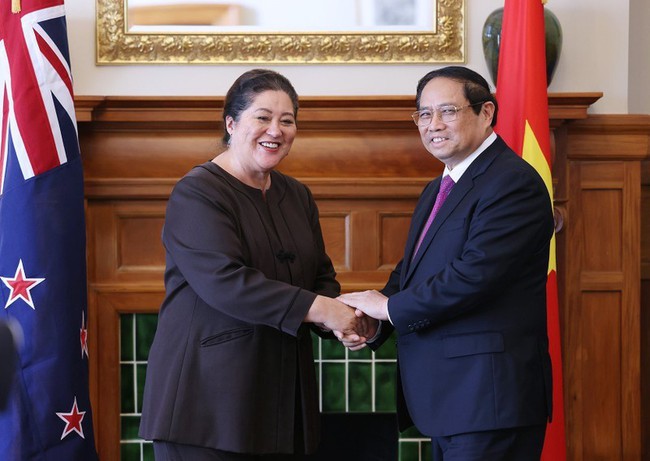 Prime Minister Pham Minh Chinh and Governor-General of New Zealand Dame Cindy Kiro. (Photo: VNA)