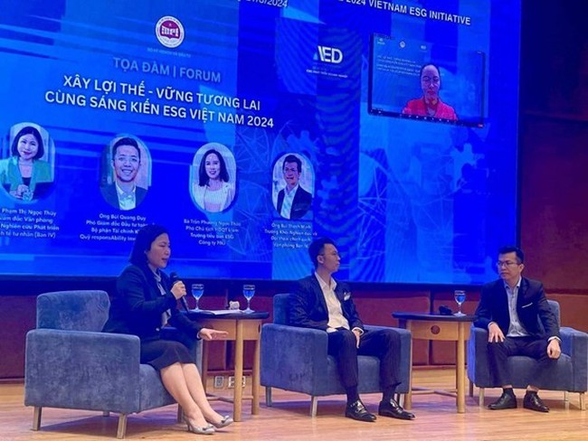 A view of the forum that takes theme of “Gaining a competitive edge – sustaining the future through the 2024 Vietnam ESG Initiative.