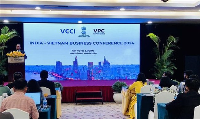 At the India – Vietnam Business Conference (Photo: VNA)