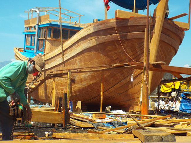 Khánh Hòa: Hàng trăm tàu cá được đóng mới, cải hoán | VTV.VN
