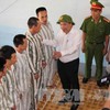 Deputy PM visits inmates up for release
